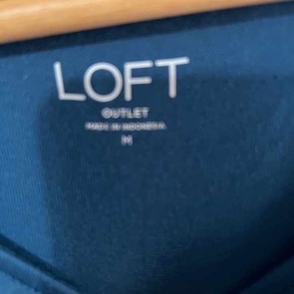 Loft Outlet Rich Blue Tie Detail Top Size Medium NWT - Picture 4 of 5